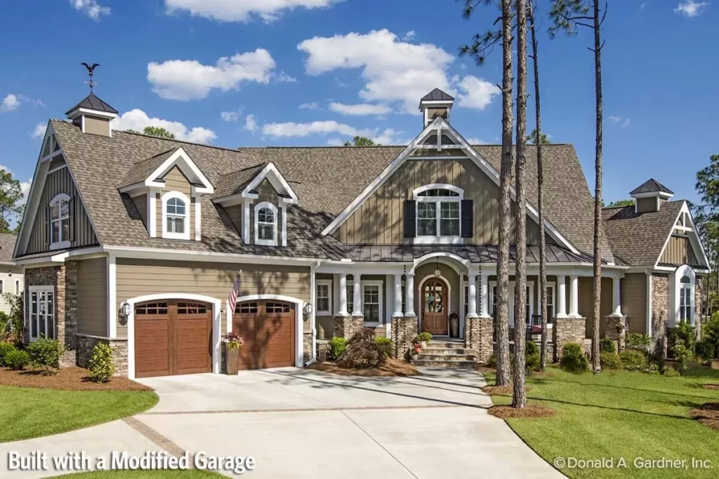 Single-Story 4-Bedroom Country Craftsman House With Large Gathering Spaces (Floor Plan)