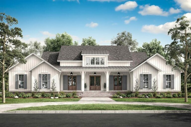 Stylish 4-Bedroom 1-Story Modern Farmhouse With Vaulted Master Suite (Floor Plan)