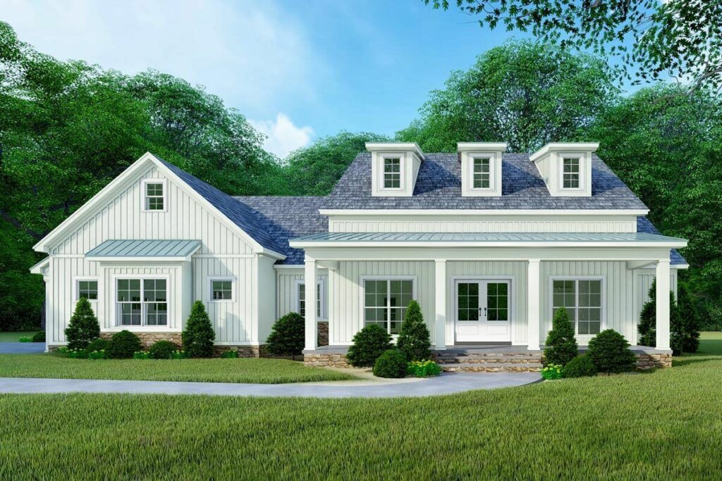 4-Bedroom 1-Story Modern Farmhouse with Vaulted and Beamed Great Room (Floor Plan)